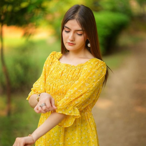 Yellow Chiffon Summer Frock Zara/Mango/Khaadi - Picture 2 of 4